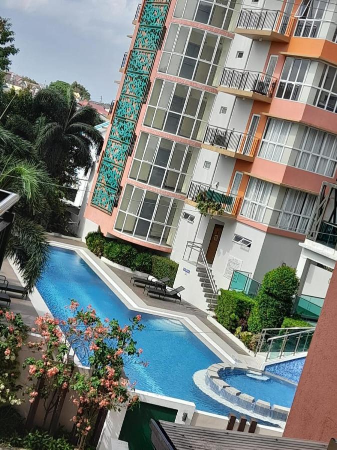 Paranaque City Lancris Residence מראה חיצוני תמונה